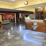 Santa Marina Aparthotel 2*