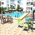 Santa Marina Aparthotel 2*