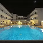 Santa Marina Aparthotel 2*