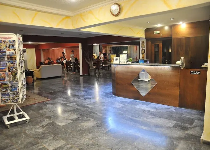 Santa Marina Hotel apartamentowy 2*