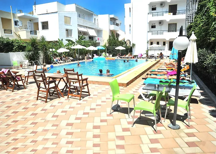 Hotel apartamentowy Santa Marina 2*