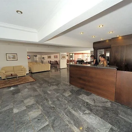 Aparthotel Santa Marina