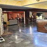 Santa Marina 公寓式酒店 2*