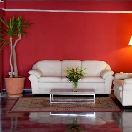 Hotel apartamentowy Santa Marina 2*