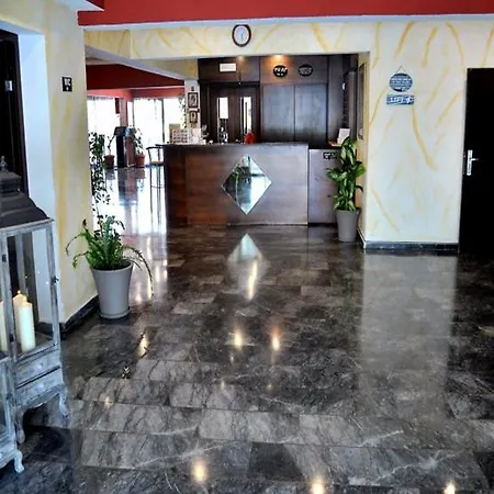 Santa Marina Lejlighedshotel 2*