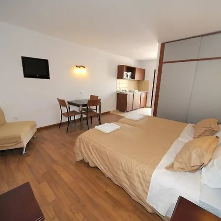 Santa Marina 2* העיירה קוס