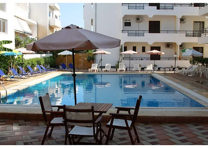 Santa Marina Hotel apartamentowy 2*