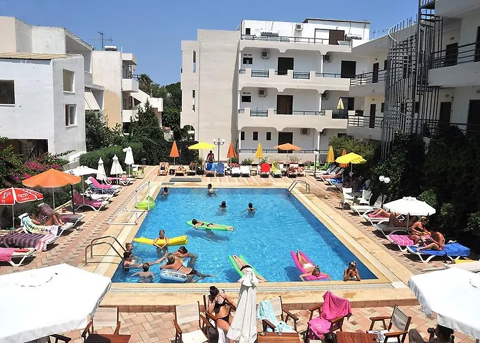 Lägenhetshotell Santa Marina 2*